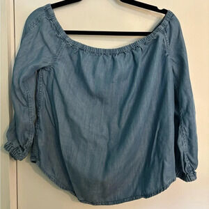 Vineyard Vines size 4 Martinique off the‎ shoulder chambray shirt w/tie sleeves